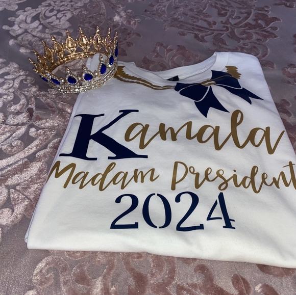 Kamala Madam President 2024 T-shirt - Picture 2 of 3